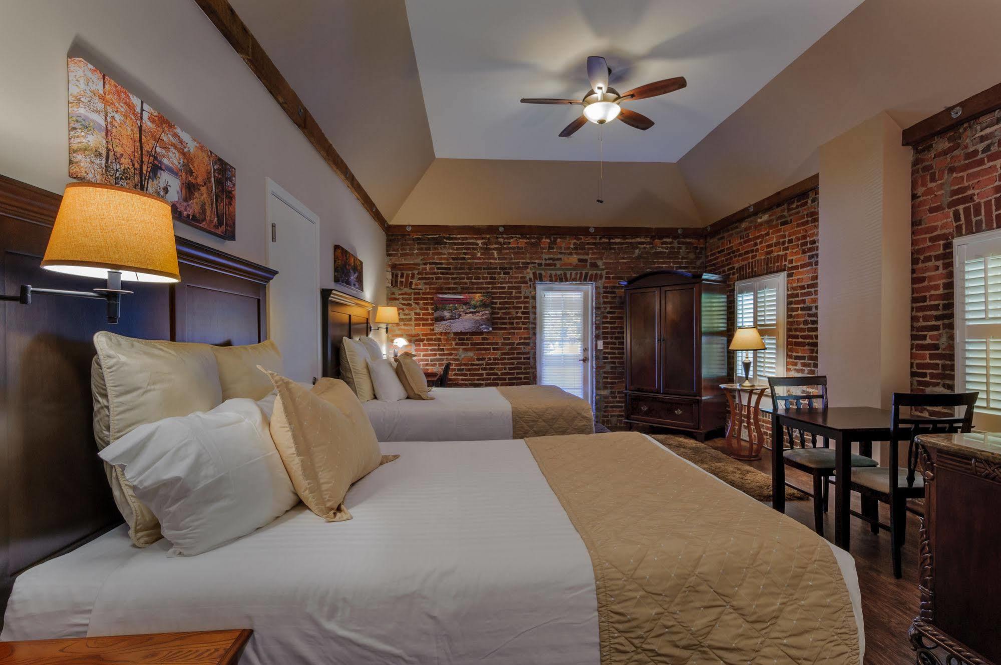 Courtyard Hotel Grass Valley